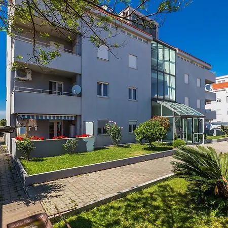 Adriano 2br With Terrace Lejlighed