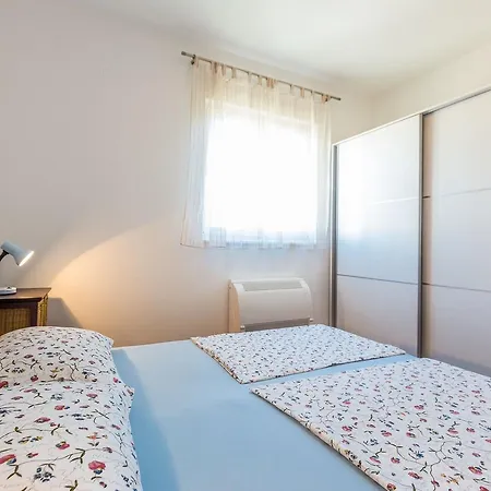 Adriano 2br With Terrace Lejlighed