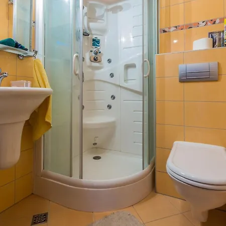 Adriano 2br With Terrace * Zadar