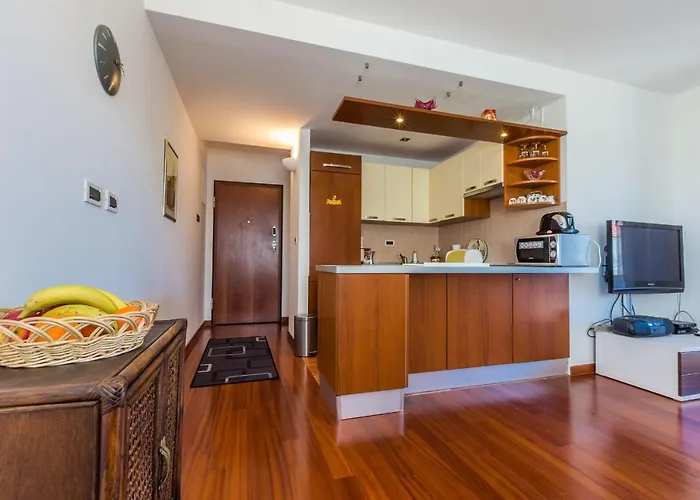 Adriano 2br With Terrace Апартаменты Задар