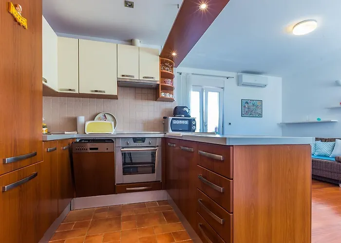 Adriano 2br With Terrace *