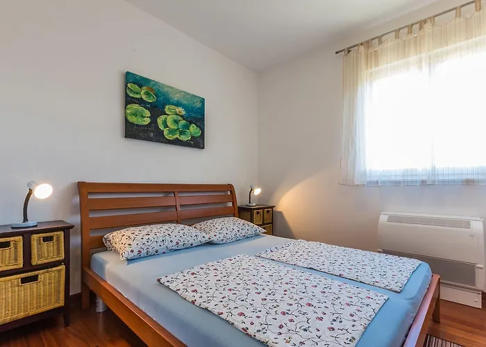 Adriano 2br With Terrace * Zadar